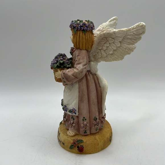 Flower Angel March Violet Figurine Resin 1995 Linda Grayson Collection - Picture 2 of 16